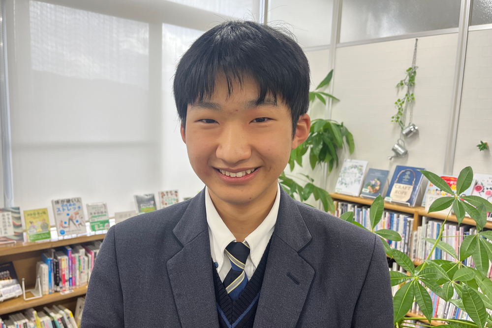 笹原瑛人