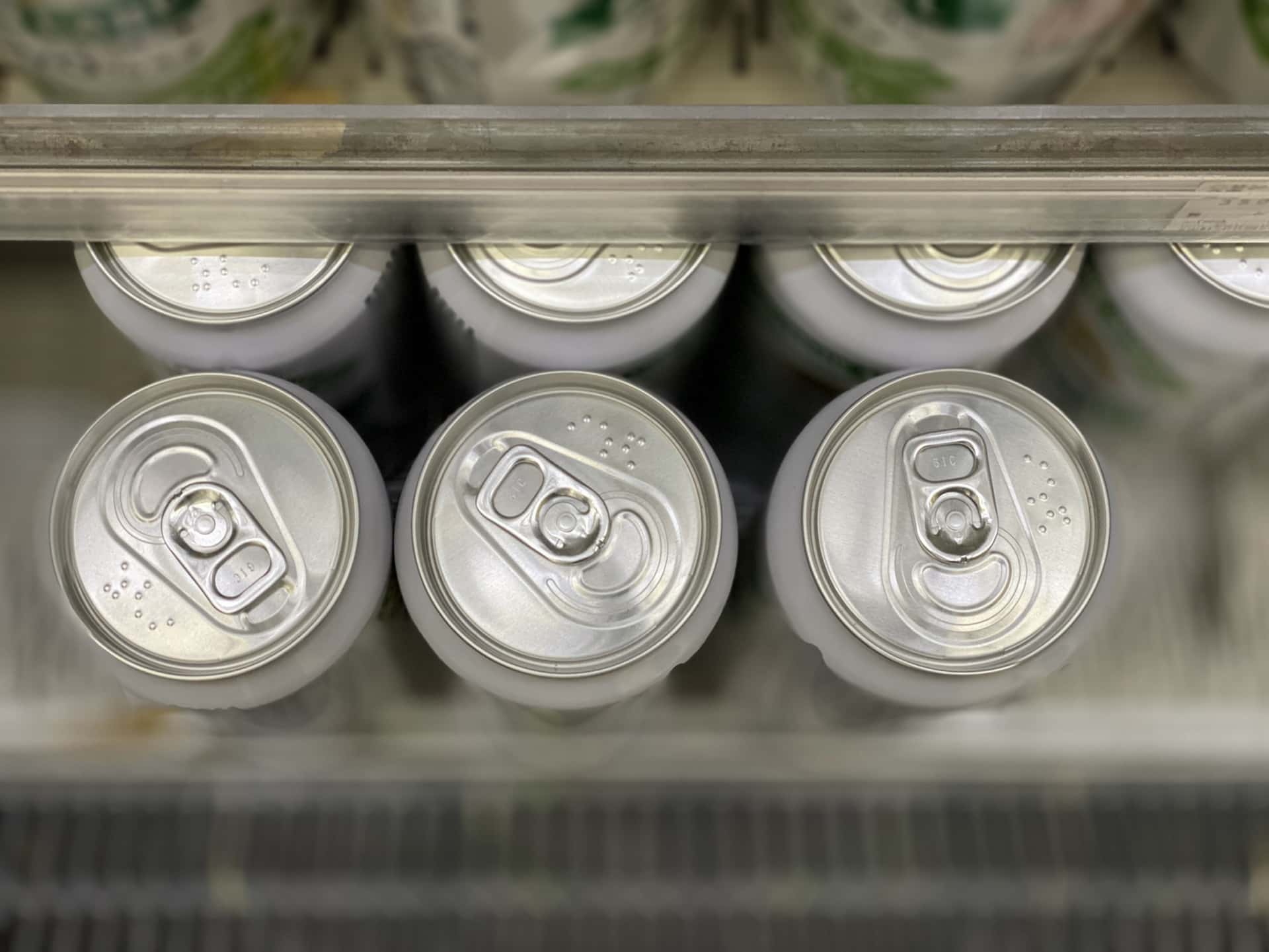 アルコール飲料の缶（識別表示）